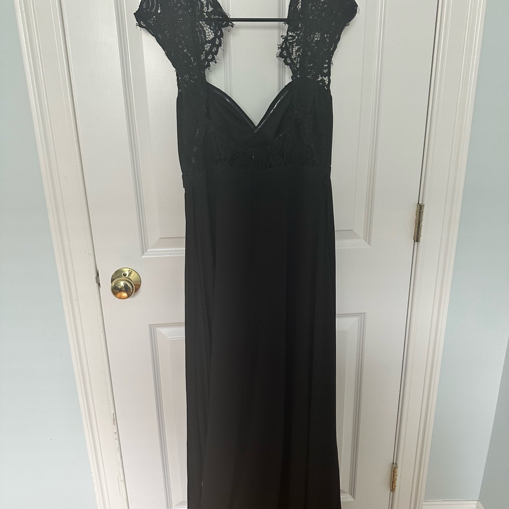 Lulu's Black Lace Maxi Dress
